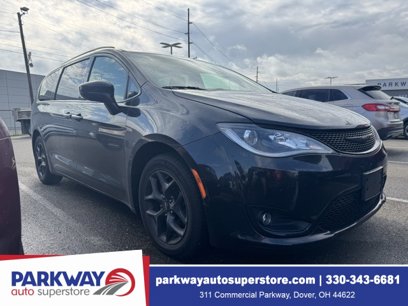 Used 2019 Chrysler Pacifica Touring-L w/ S Appearance Package