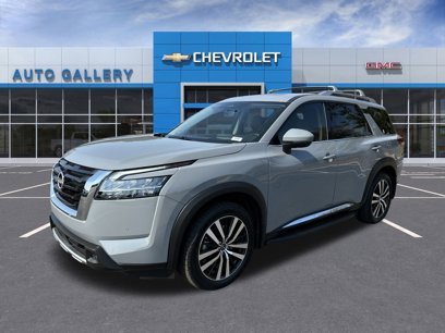 Used 2024 Nissan Pathfinder Platinum