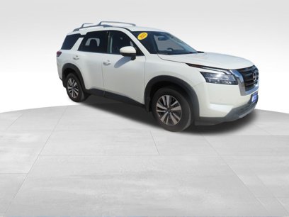 Used 2023 Nissan Pathfinder SL