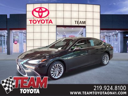 Used 2023 Lexus ES 300h Ultra Luxury w/ Accessory Package (Z2)