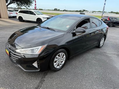 Used 2019 Hyundai Elantra SE w/ Cargo Package