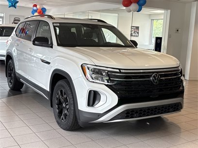 New 2024 Volkswagen Atlas Peak Edition SEL