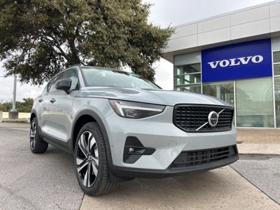 Used 2025 Volvo XC40 B5 Plus w/ Protection Package Premier