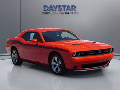 Used 2016 Dodge Challenger SXT w/ Driver Convenience Group