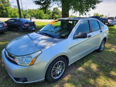 Used 2010 Ford Focus SE