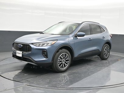 New 2025 Ford Escape SE