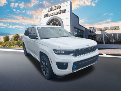 New 2023 Jeep Grand Cherokee Overland w/ Advanced Protech Group III