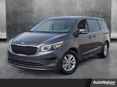 Used 2017 Kia Sedona LX