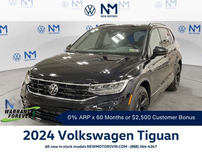 New 2024 Volkswagen Tiguan SE R-Line