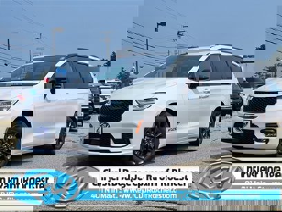 New 2025 Chrysler Pacifica Select
