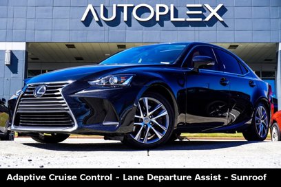 Used 2020 Lexus IS 300 w/ Accessory Package 2