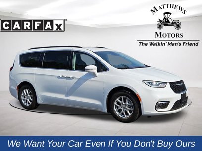 Used 2022 Chrysler Pacifica Touring-L