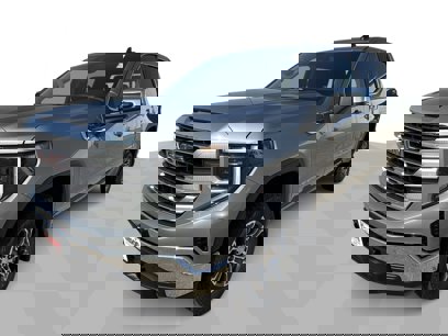 New 2025 GMC Sierra 1500 SLE