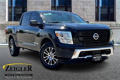 Used 2021 Nissan Titan SV w/ SV Convenience Package
