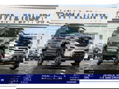 New 2024 Ford Explorer ST-Line w/ Class IV Trailer Tow Package