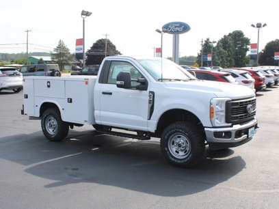 New 2023 Ford F250 XL w/ XL Off-Road Package