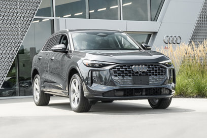 New 2025 Audi Q5 Premium Plus