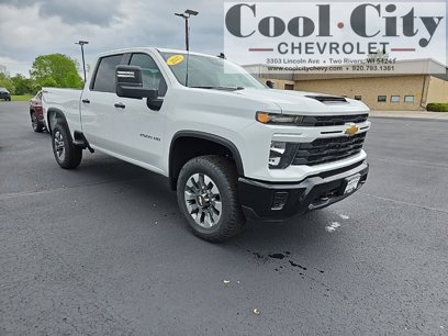 New 2025 Chevrolet Silverado 2500 Custom w/ Custom Value Package