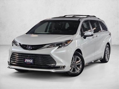 Used 2024 Toyota Sienna Platinum