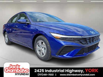 New 2025 Hyundai Elantra SE