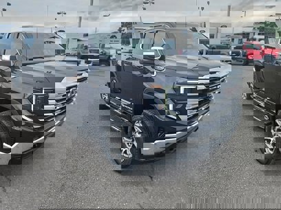 New 2025 GMC Sierra 1500 SLE