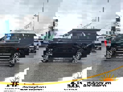 New 2024 GMC Yukon XL Denali w/ Advanced Technology Package