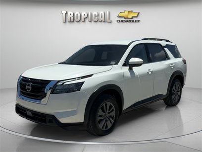 Used 2024 Nissan Pathfinder SV