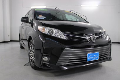 Used 2020 Toyota Sienna XLE