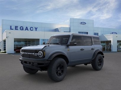 New 2025 Ford Bronco Badlands w/ Sasquatch Package