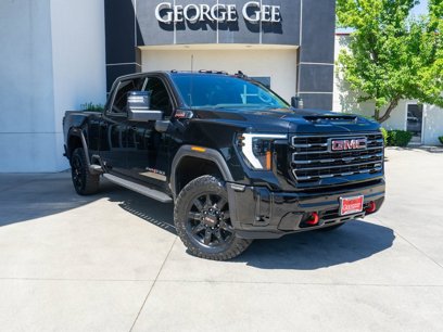 New 2025 GMC Sierra 2500 AT4 w/ AT4 Premium Plus Package
