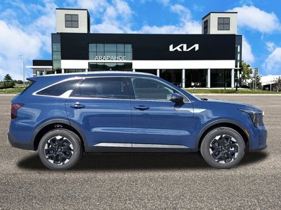 New 2025 Kia Sorento S