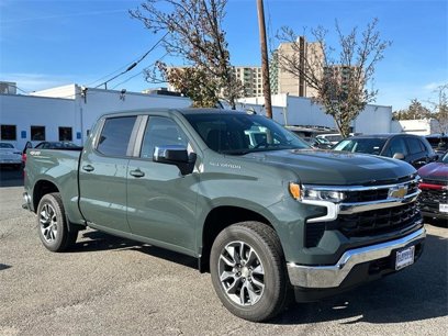 New 2025 Chevrolet Silverado 1500 LT