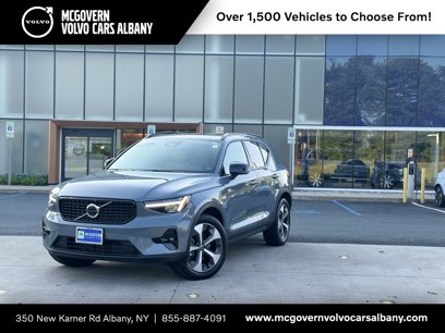 Certified 2023 Volvo XC40 B5 Plus w/ Protection Package Premier