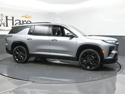 New 2025 Chevrolet Traverse RS w/ LPO, Floor Liner Package