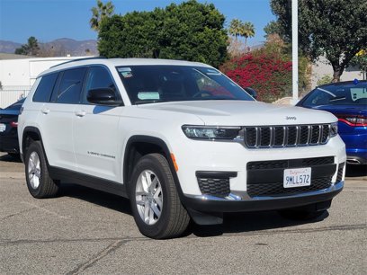 New 2024 Jeep Grand Cherokee L Laredo w/ Luxury Tech Group I