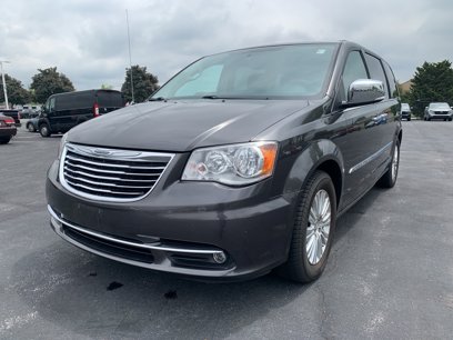 Used 2016 Chrysler Town & Country Limited