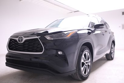 Used 2023 Toyota Highlander XLE