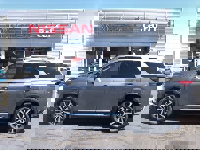 New 2025 Nissan Pathfinder Platinum