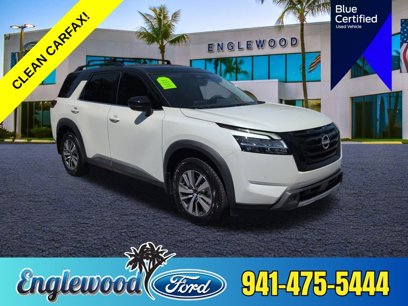 Used 2023 Nissan Pathfinder SL w/ Black Appearance Package