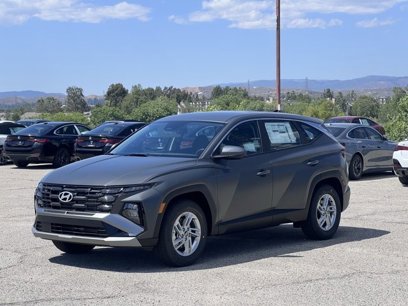 New 2025 Hyundai Tucson SE