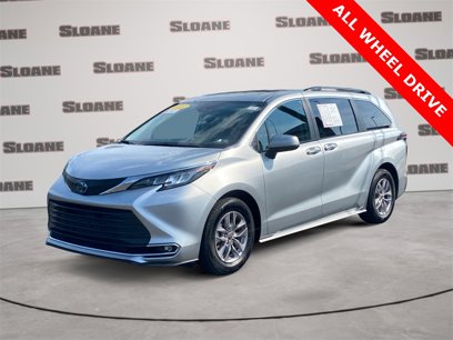 Certified 2022 Toyota Sienna XLE