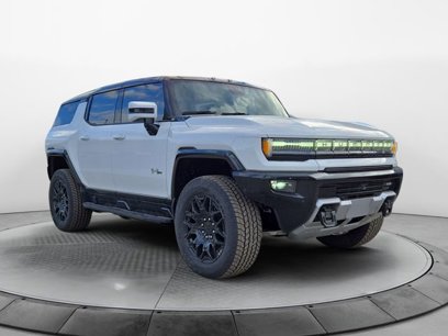 New 2025 GMC Hummer EV 3X w/ LPO, Dark Essentials Package
