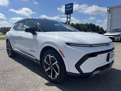 New 2025 Chevrolet Equinox EV LT w/ LPO, Blackout Package
