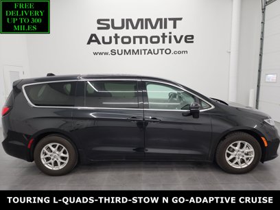 Used 2023 Chrysler Pacifica Touring-L