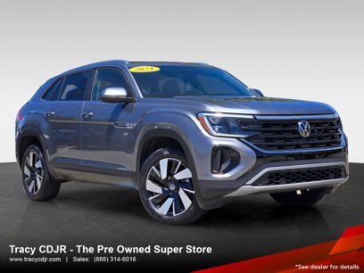 Used 2024 Volkswagen Atlas Cross Sport SE w/ Panoramic Sunroof Package