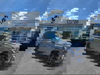 New 2025 Volkswagen Atlas SE