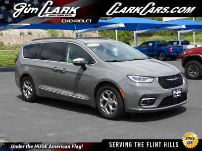 Used 2023 Chrysler Pacifica Limited