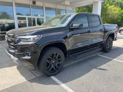 New 2025 Chevrolet Colorado Z71 w/ Z71 Convenience Package 2