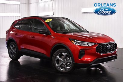 New 2025 Ford Escape ST-Line w/ Cold Weather Package