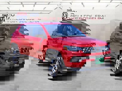 Used 2023 Jeep Compass Latitude w/ Sun and Sound Group